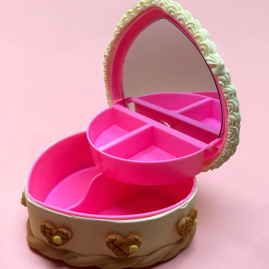 Waffle Cake Jewelry Box